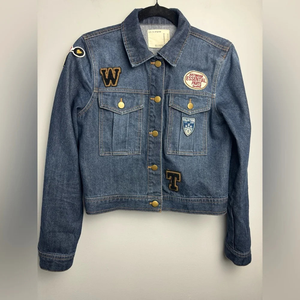 Life in Progress Patch Cropped Vintage style Denim Jean Jacket size Medium